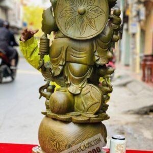 Di Lặc Ngũ Phúc Vác Cành Đào Mun Đuôi Công Cao 70cm [6,500,000] (6)