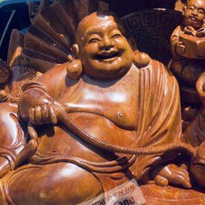 Di Lạc Tam Phúc Ngồi Gốc Tùng Gỗ Ngọc Am Cao 98cm Cực Đẹp [21,700,000] (8)