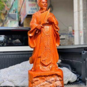 Khổng Minh Tiên Sinh Đế Chạm Tùng Gỗ Hương Đá Cao 1m10 [9,600,000] (2)