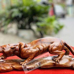 Tượng Báo Săn Mồi Gỗ Cẩm Chỉ Việt Ngang 46cm [4,200,000] (1)