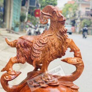 Tượng Dê Ngậm Xâu Tiền Gỗ Nu Hương Cao 68cm [13,600,000] (4)