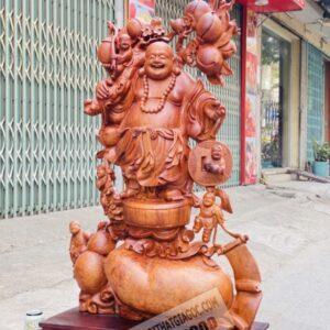 Tượng Di Lặc Ngũ Phúc Vác Cành Đào Gỗ Nu Hương [40,500,000] (3)
