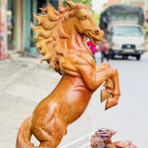Tượng Nhất Mã Phi Thiên Gỗ Hương Ta Cao 77cm [6,400,000] (2)