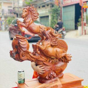 Tượng Song Mã Uyên Ương Gỗ Hương Ta Cao 75cm [8,600,000] (3)