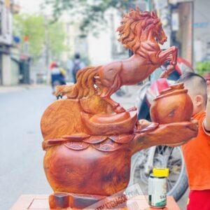 Tượng Song Mã Uyên Ương Gỗ Hương Ta Cao 75cm [8,600,000] (7)